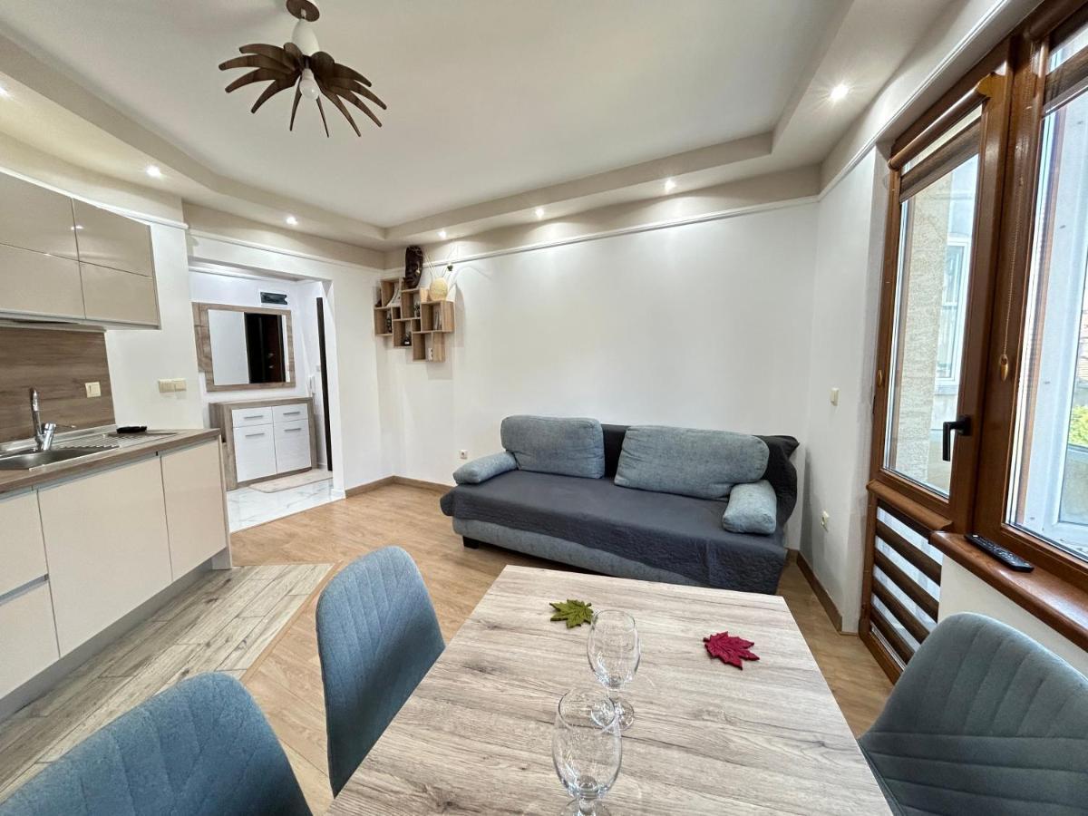 Apartament Deluxe Karina-Free Parking Burgas City Exteriér fotografie